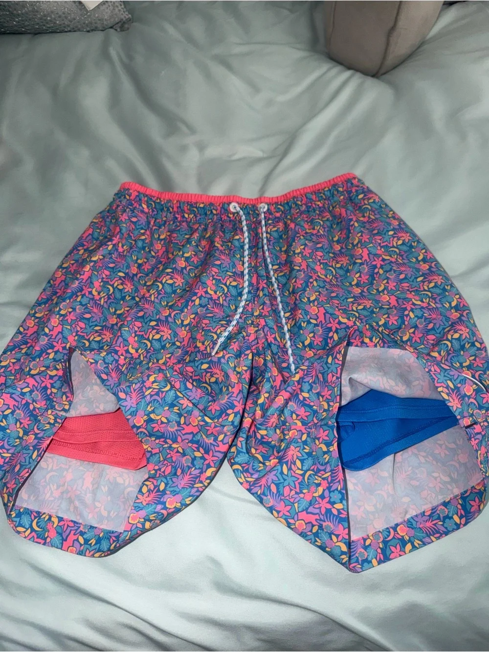 Chubbies Men’s Classic Swim Trunks The Spades Blue Floral